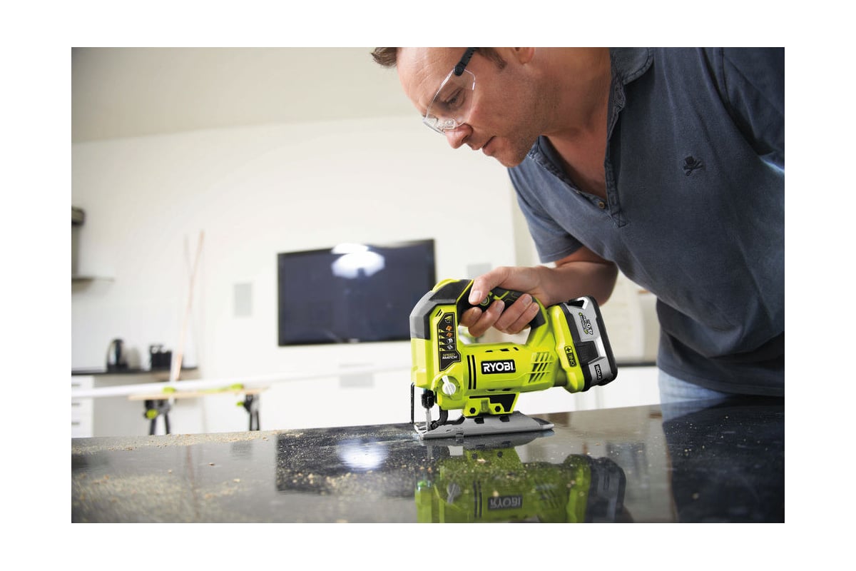 Набор аккумуляторного инструмента, 5 предметов RYOBI R18DDJS-220S