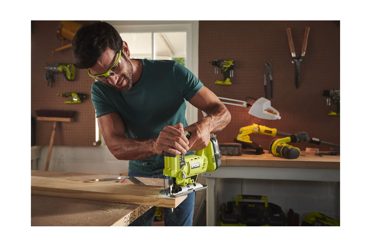Набор аккумуляторного инструмента, 5 предметов RYOBI R18DDJS-220S