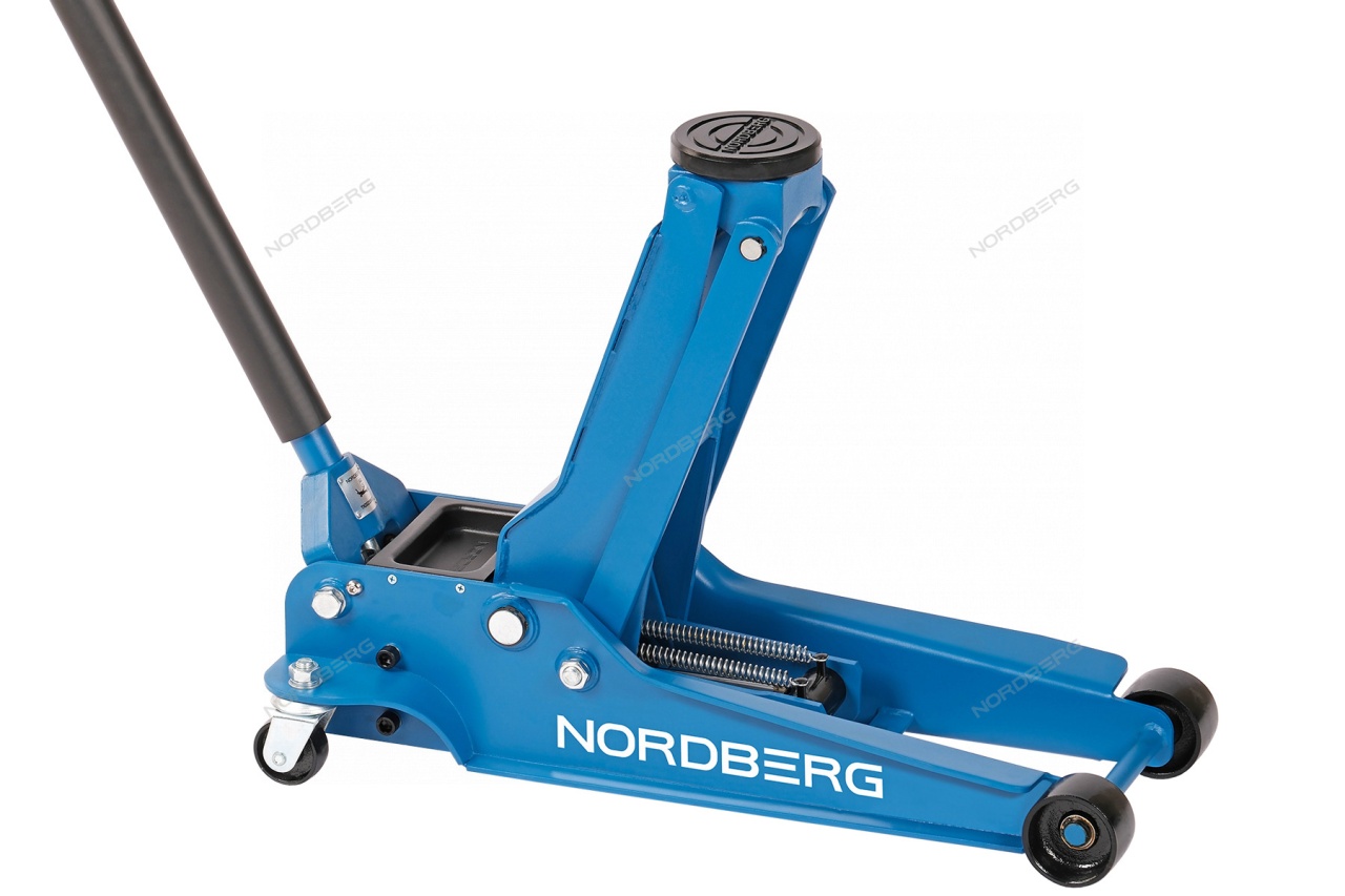 Домкрат подкатной 4 т, низкопрофильный NORDBERG N32035