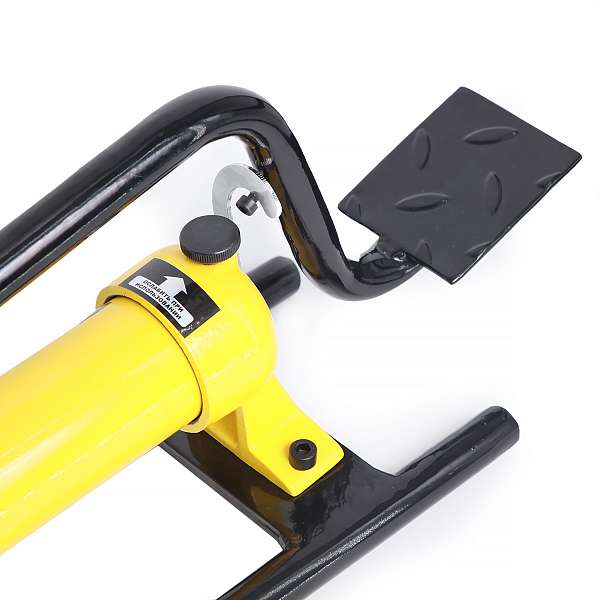 Насос гидравлический ножой, 0,6 л CAR-TOOL CT-E1135