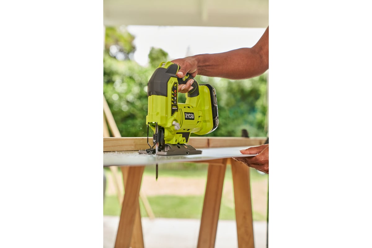 Набор аккумуляторного инструмента, 5 предметов RYOBI R18DDJS-220S
