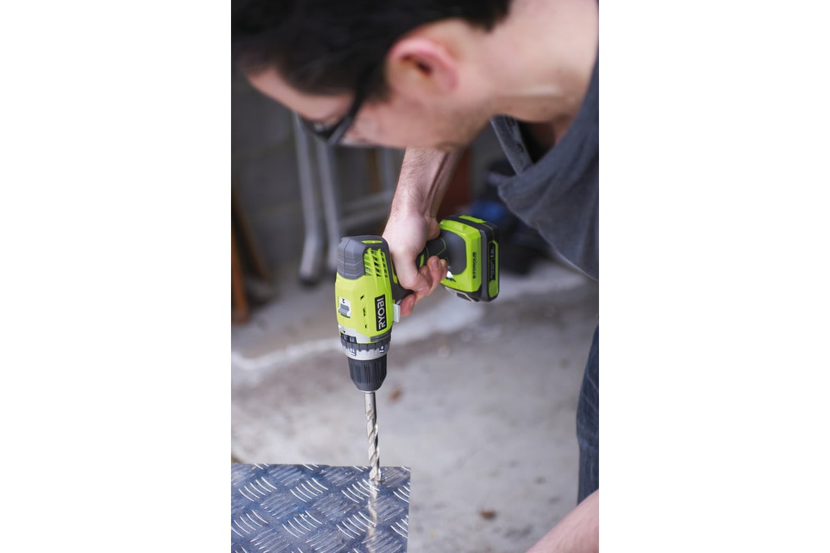 Аккумуляторная дрель-шуруповерт 14,4В RYOBI R14DDE-LL15S