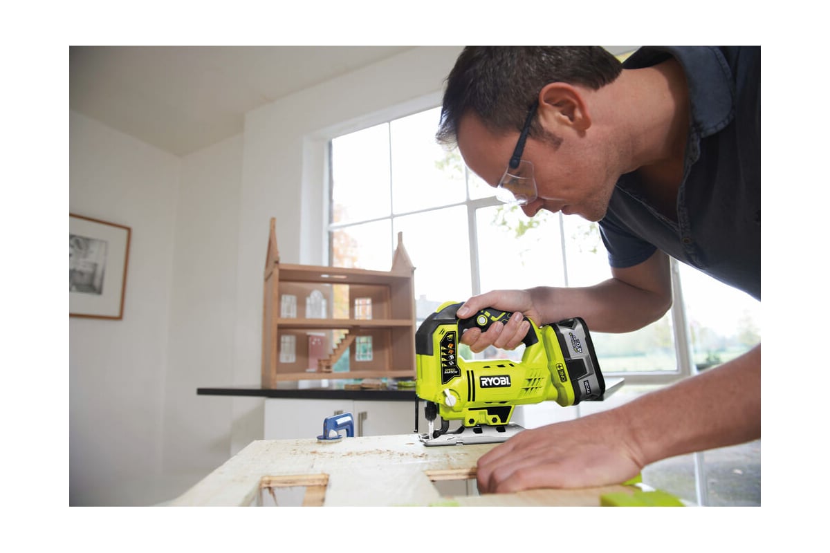 Набор аккумуляторного инструмента, 5 предметов RYOBI R18DDJS-220S