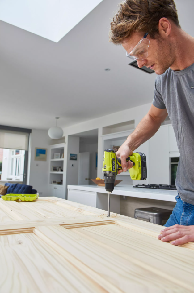 Аккумуляторная дрель-шуруповерт, ударная, ONE+,18В RYOBI R18PD2-220S