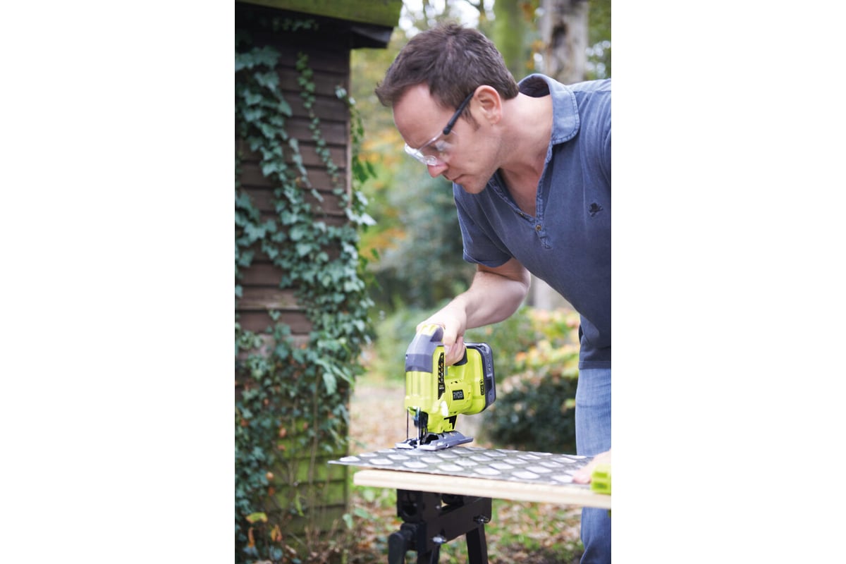 Набор аккумуляторного инструмента, 5 предметов RYOBI R18DDJS-220S