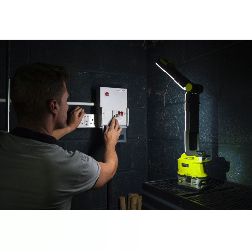Фонарь светодиодный, акккумуляторный, ONE+,18В RYOBI R18ALF-0