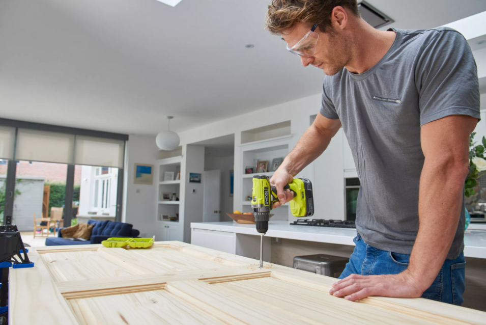 Аккумуляторная дрель-шуруповерт, ударная, ONE+,18В RYOBI R18PD2-220S